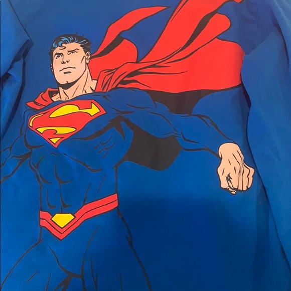 👦 H&M Superman shirt - Picture 2 of 5